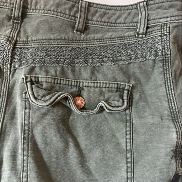 Free People Green Great Expectations Button Fly Cut Off Jean Shorts Women's - Picture 13 of 16